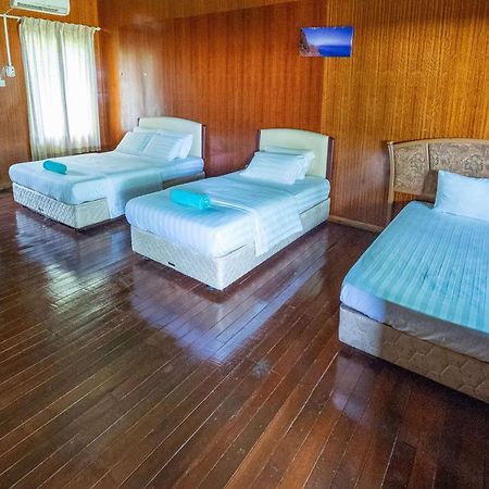 Benarat Lodge ムル エクステリア 写真