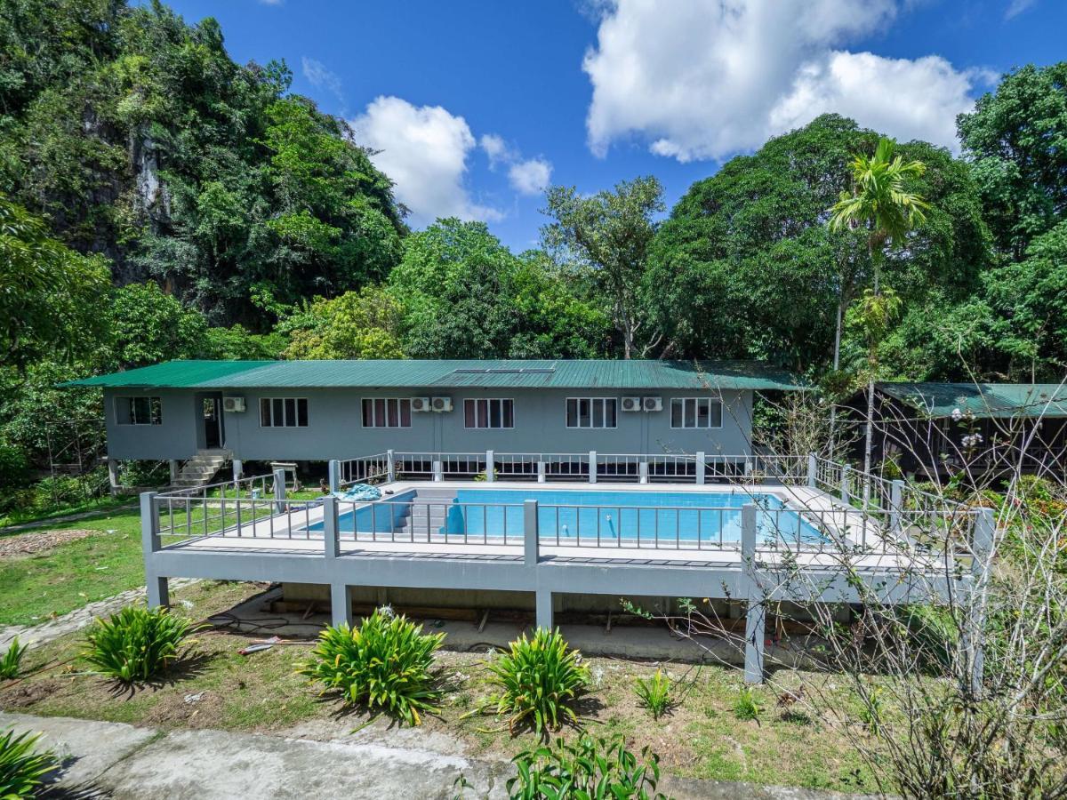 Benarat Lodge ムル エクステリア 写真