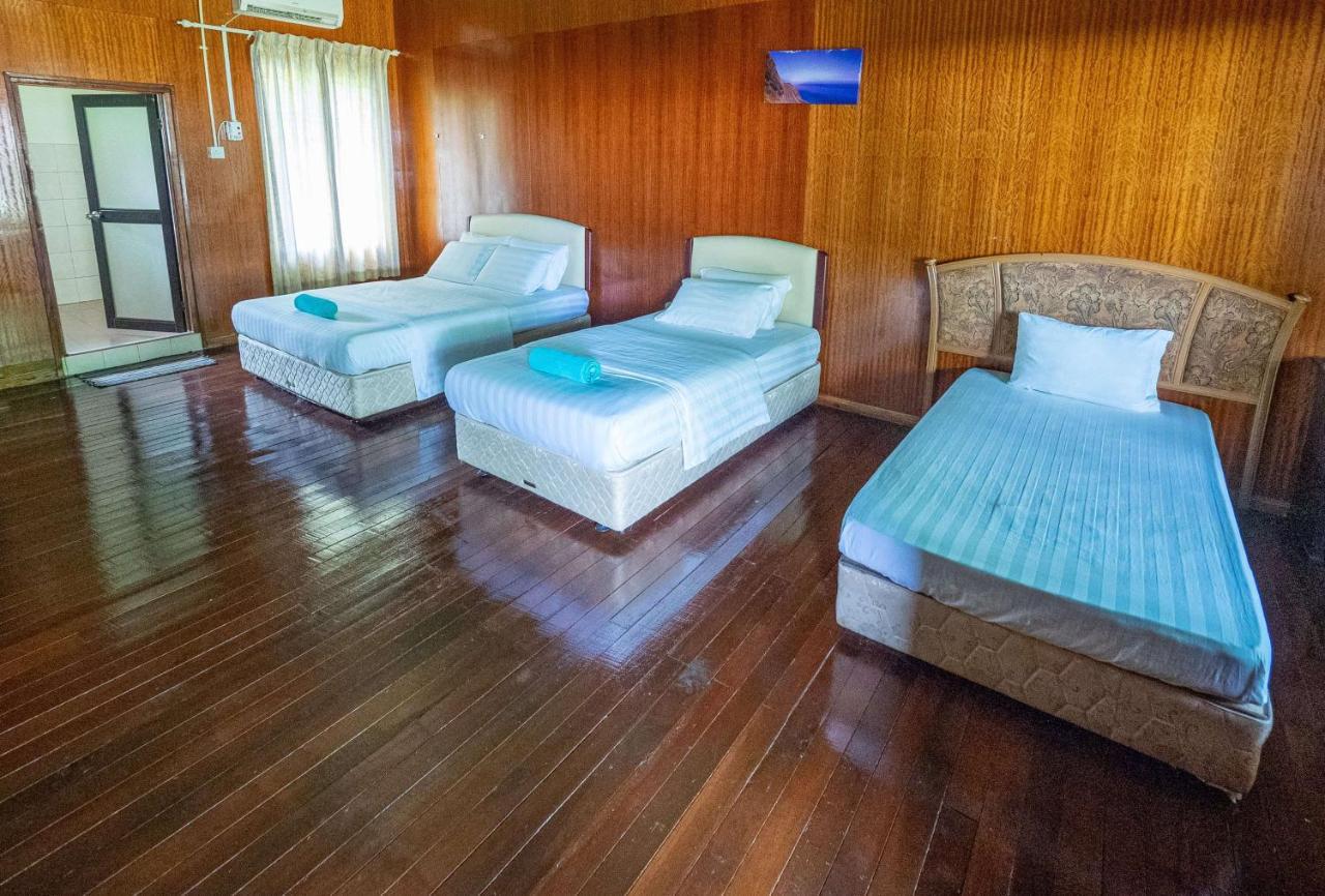 Benarat Lodge ムル エクステリア 写真