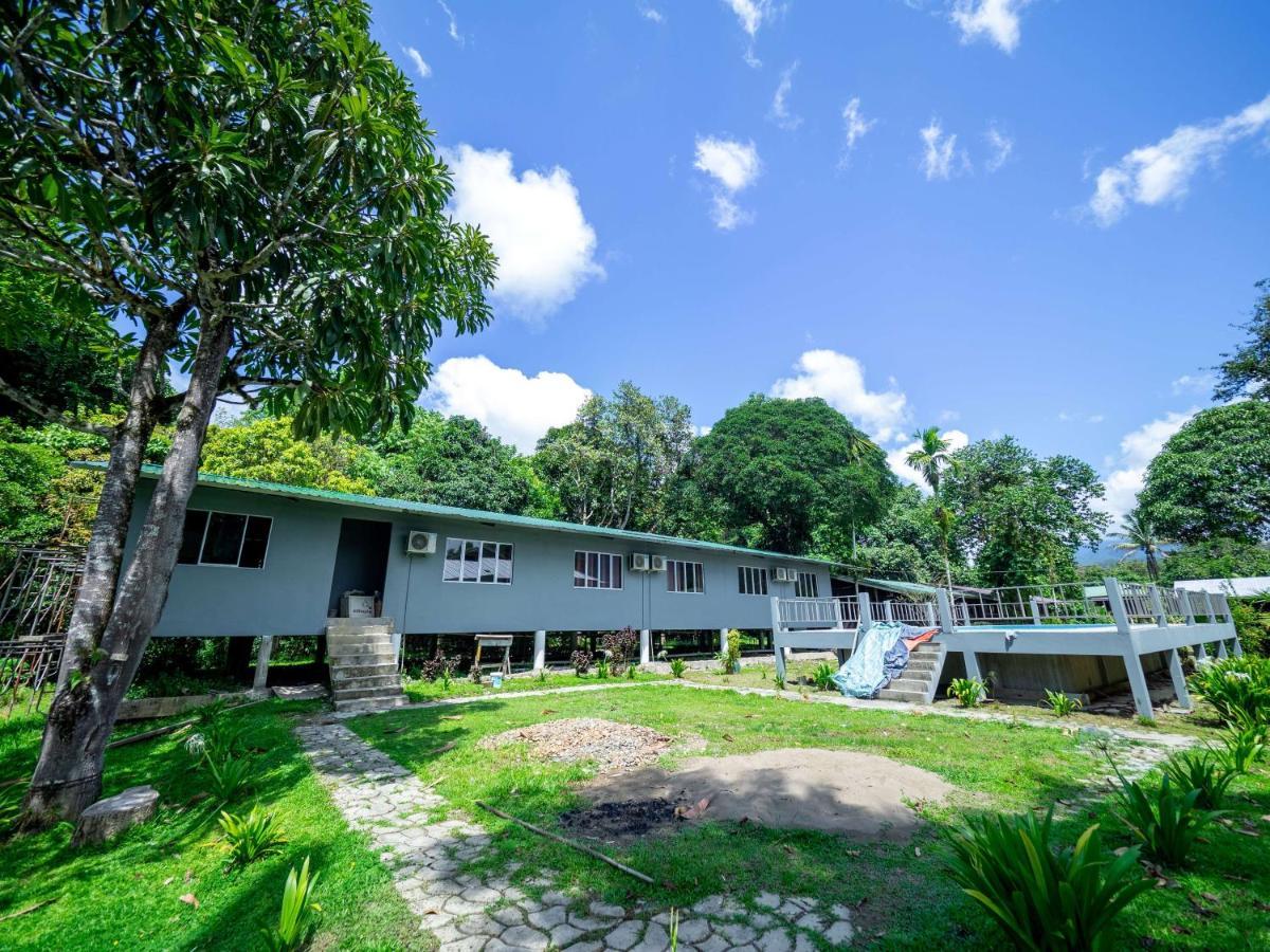 Benarat Lodge ムル エクステリア 写真