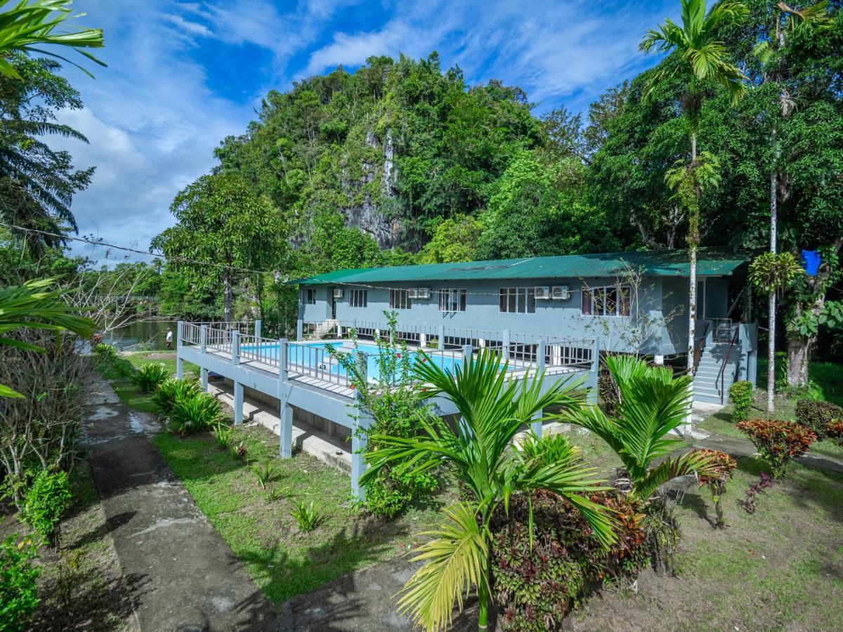 Benarat Lodge ムル エクステリア 写真
