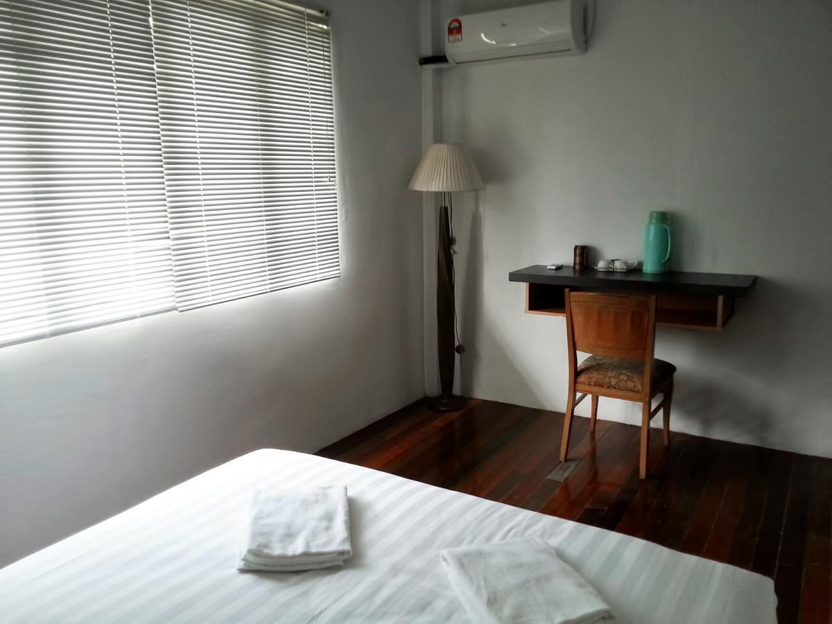 Benarat Lodge ムル エクステリア 写真